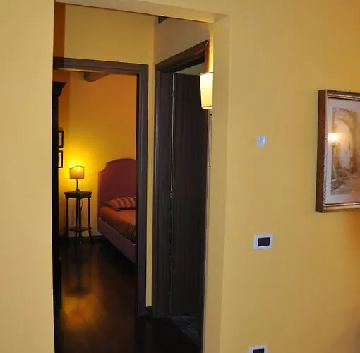 Piazza Nova Bed & Breakfast 4*
