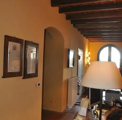Piazza Nova Bed & Breakfast