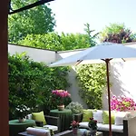 Piazza Nova Couette-café Ferrare