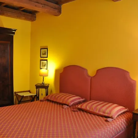 Bed & Breakfast Piazza Nova 4*