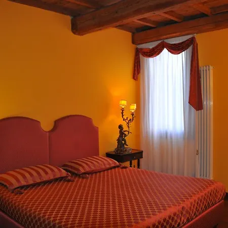 Piazza Nova Bed & Breakfast Ferrara