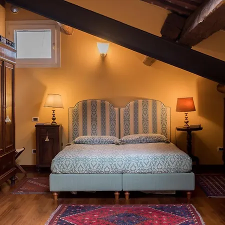 Piazza Nova Bed & Breakfast