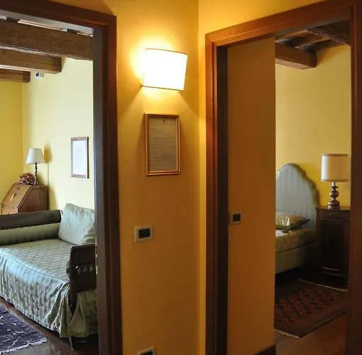Bed & Breakfast Piazza Nova 4*