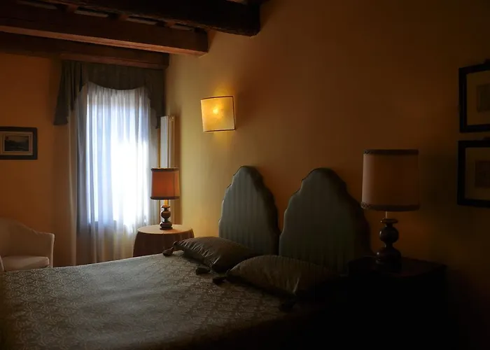 Piazza Nova פררה