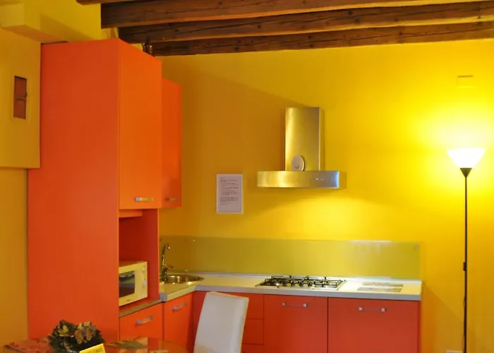 Bed & Breakfast Piazza Nova 4*
